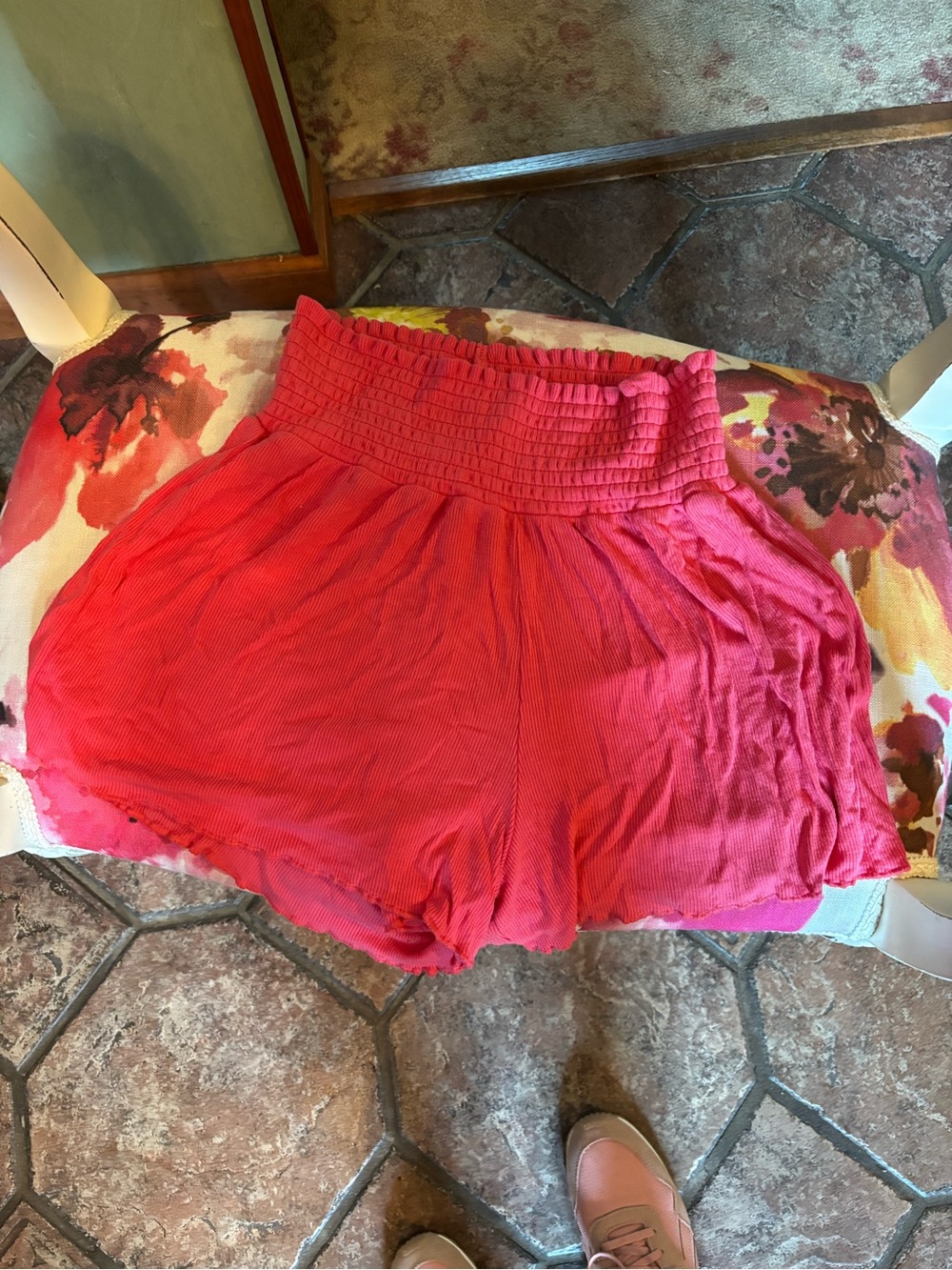 Z Supply boutique Women's Pink High-Waist Shorts S